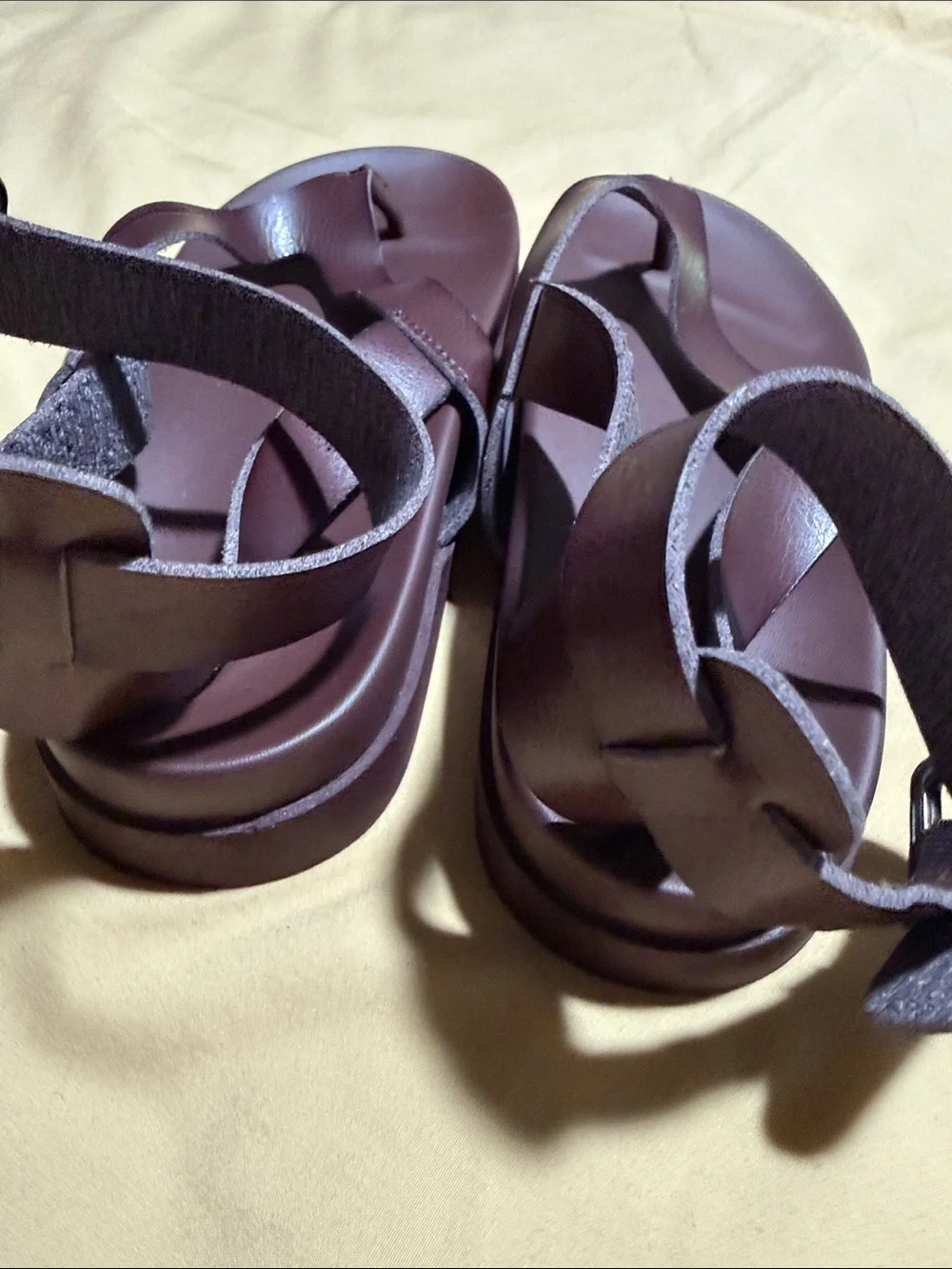 American Eagle Outfitters Women's Dark Brown Ankle-Strap Toe-Loop Sandals - Picture 4 of 7